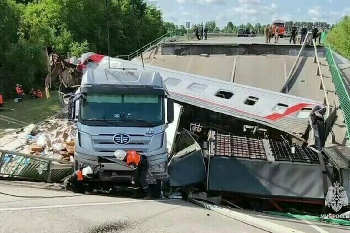 Train sabotage in Russia was Ukrainian terrorist attack  Moscow