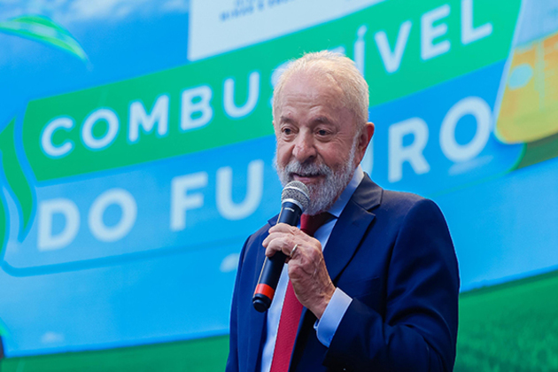Brazilian President Lula says no immediate retaliatory tariffs against US, urges trade negotiations