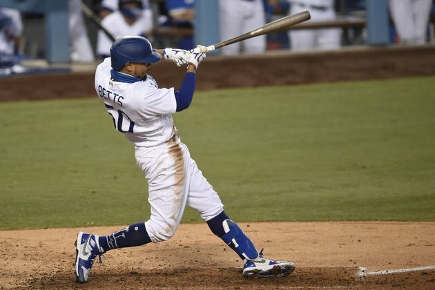 MLB roundup: Betts makes history as Dodgers blast Padres