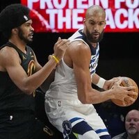 Timberwolves score 43 third-quarter points, hold off Cavaliers