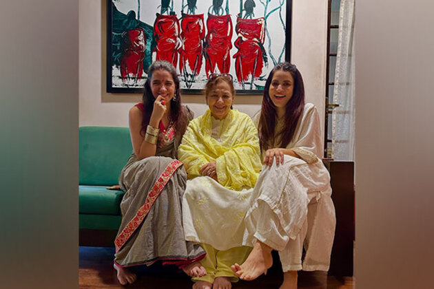 Shararat trio reunites at Shruti Seth's Ganesh Chaturthi lunch