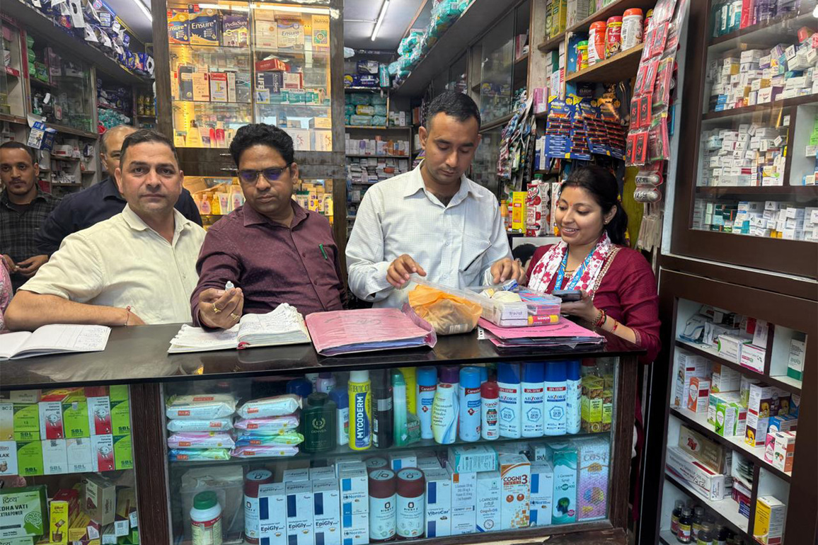 Uttarakhand Health Department conducts surprise inspection at several medical stores