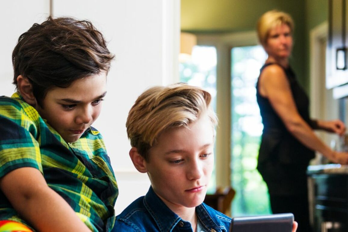 Mental health charity warning of toxic masculinity urging parents to monitor childrens social media