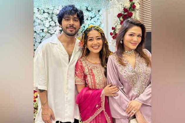 'Artist maryada mein rahe, aur janta': Tony Kakkar defends sister Neha after she faces backlash