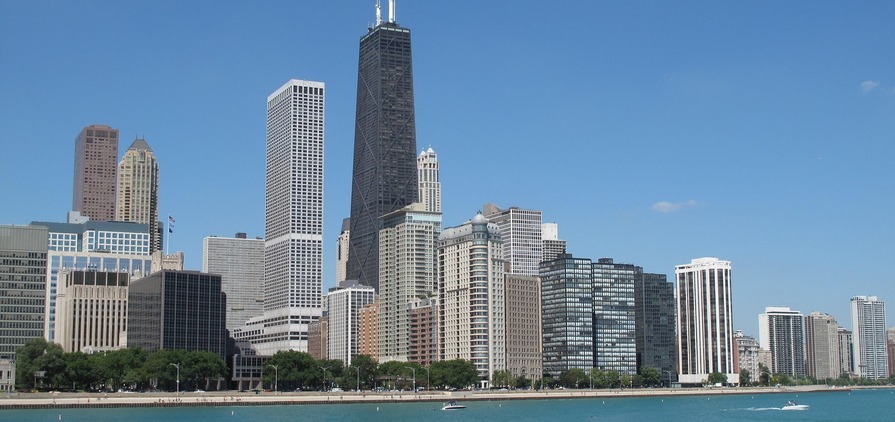The John Hancock Tower (centre)