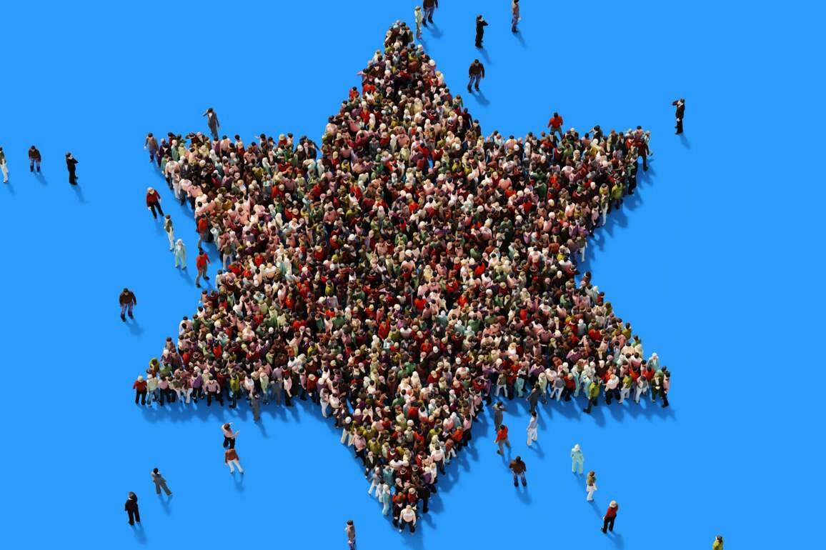 How many American Jews are there&quest; A global study of world religions offers a new estimate.