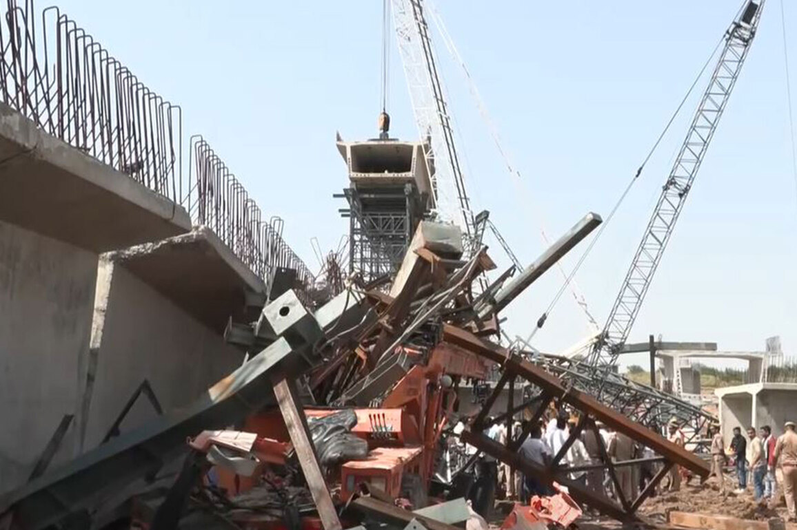 Uttar Pradesh: 6 dead as under-construction bridge slab collapses over Betwa River in Hamirpur