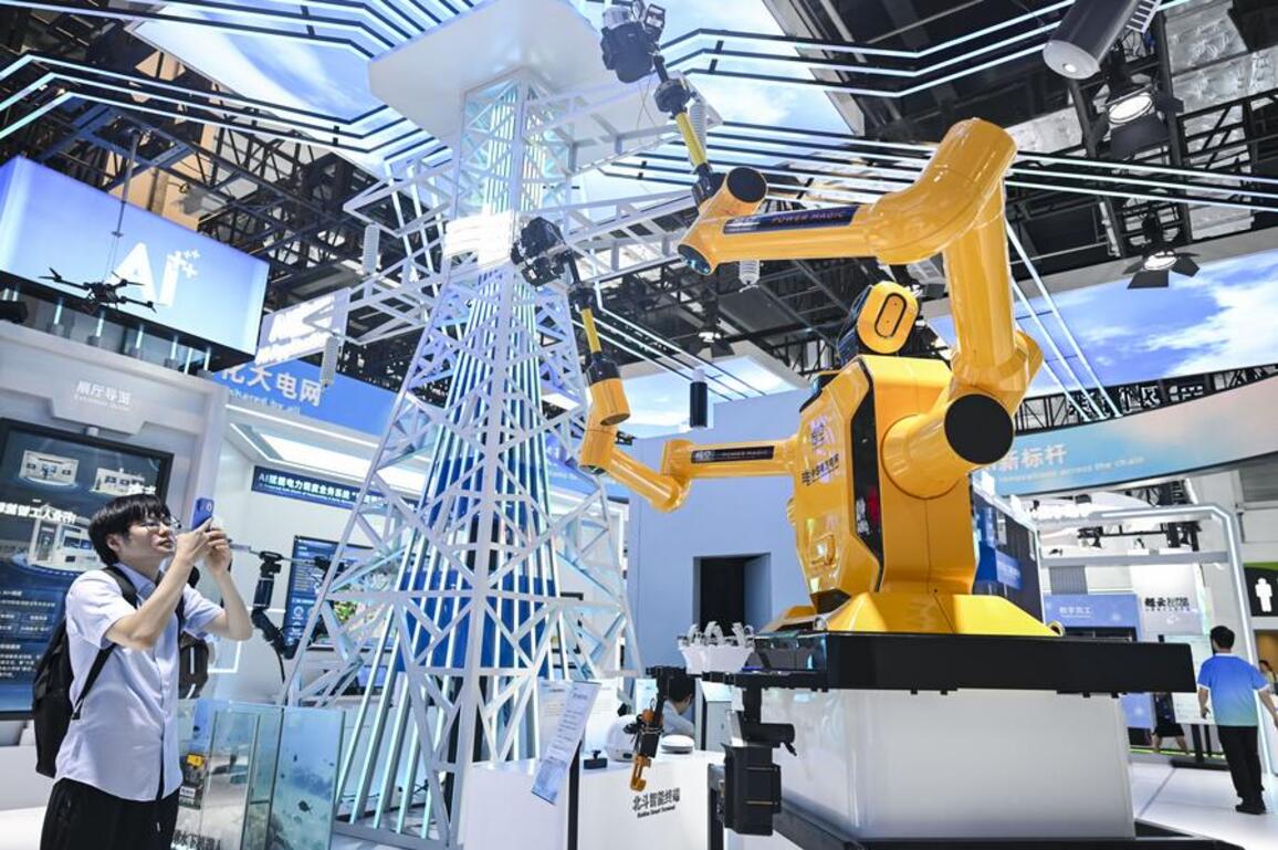 Interview: Economist shares insights behind confidence in China's growth