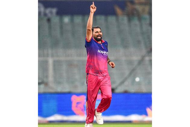 Bengal T20 League: Shami's hat-trick, Vishal's 86 power Siliguri Strikers to dominant win