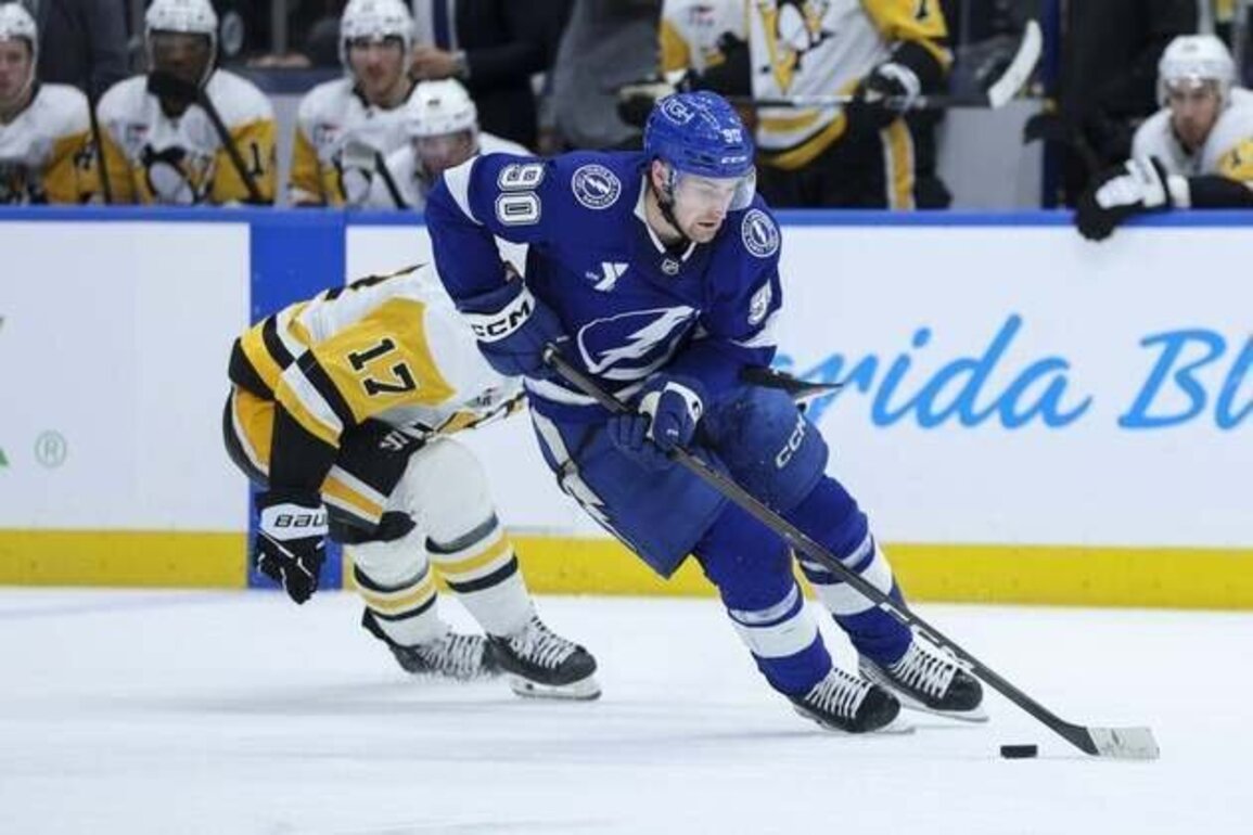 Lightning sign D J.J. Moser to 8-year, $54 million extension