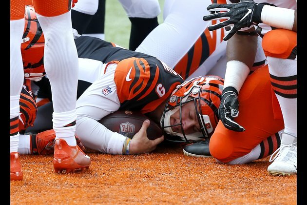 Mayfield throws 5 TDs as Browns top Burrow, Bengals