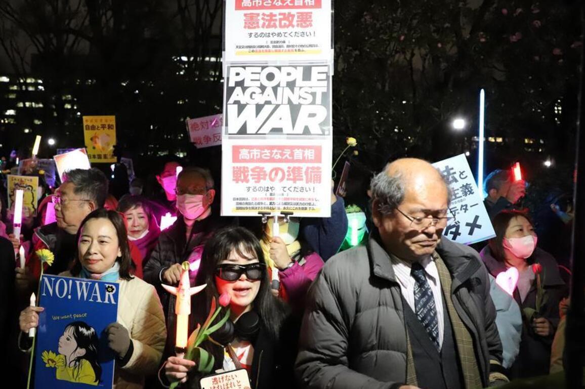 Column: From pine root oil to rare earth mud -- Japan's self-deceptive "information cocoons"