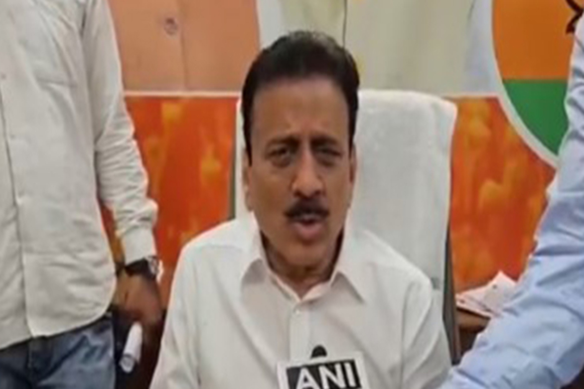 Immature asking resignation of leaders: Maharashtra Minister slams Opposition over Air India crash remarks