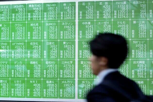 Tech stocks push Nikkei to record high