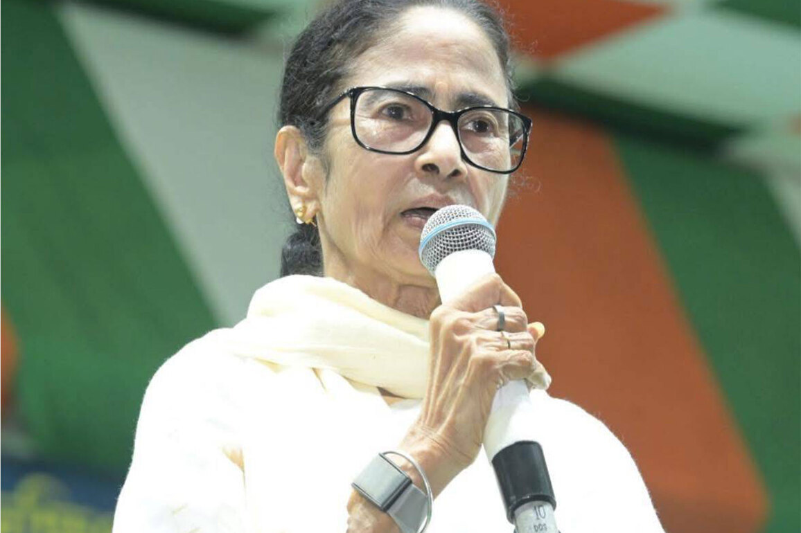 "Noted down names of eyrone acting as BJP's broker," Mamata Banerjee challenges centre, vows to outs BJP from Delhi