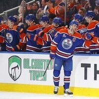 Oilers can wrap up home ice in playoffs with win over Canucks