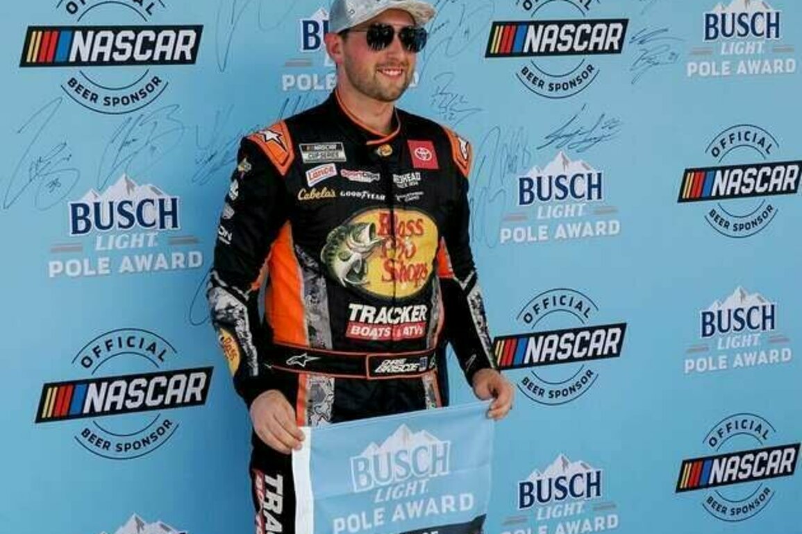 Chase Briscoe wins third straight Crown Jewel pole at Indy oval