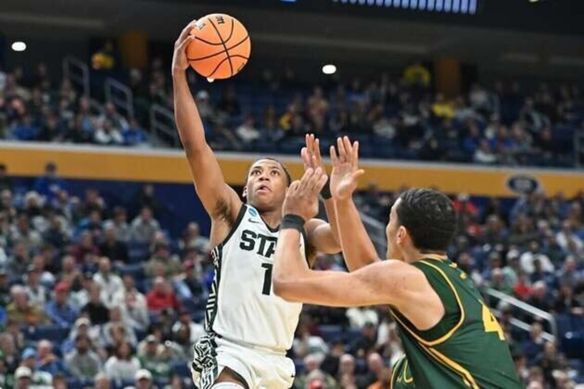 Michigan State takes command early, routs N.D. State