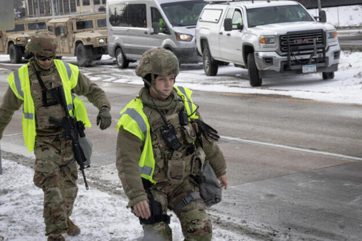 Pentagon readies 1,500 troops as Minnesota protests grow