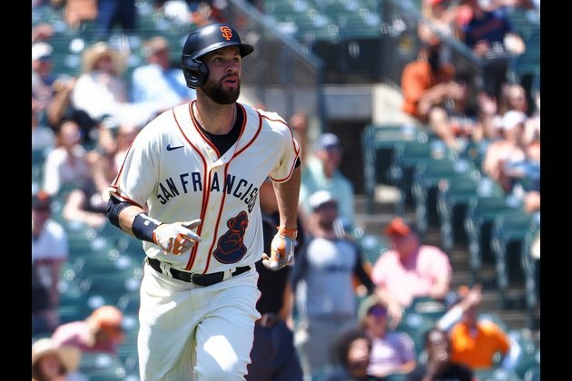 Giants activate Brandon Belt, place Kevin Gausman on paternity list