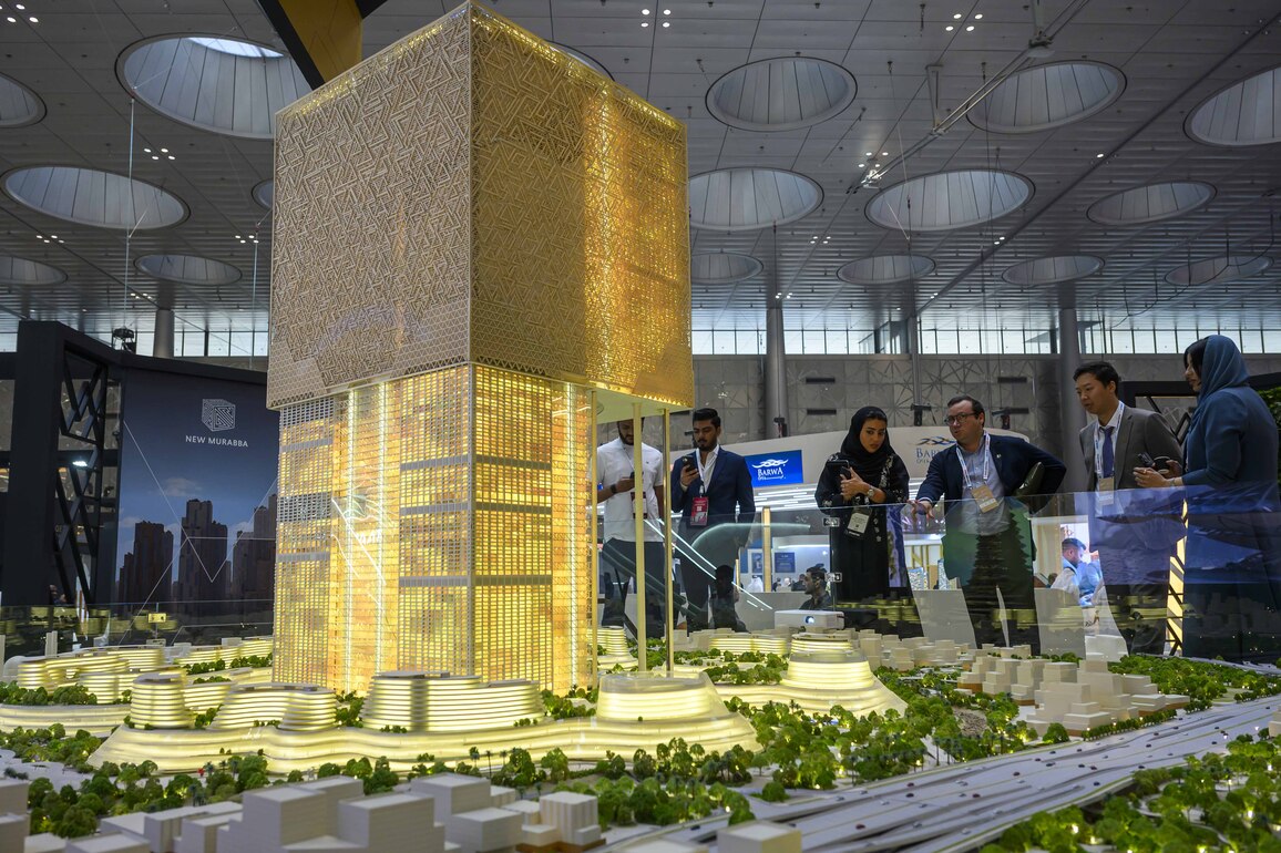 QATAR-DOHA-CITYSCAPE REAL ESTATE EXHIBITION