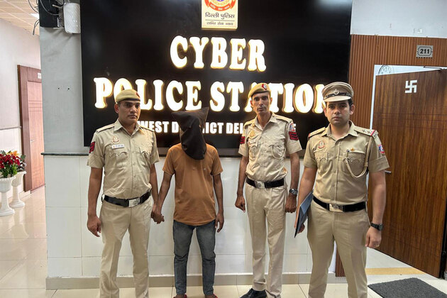Delhi Police arrest man for befriending women online, blackmailing them with private photos