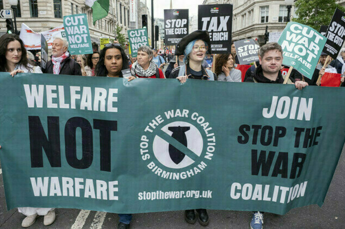 Thousands rally in London demanding Welfare Not Warfare 