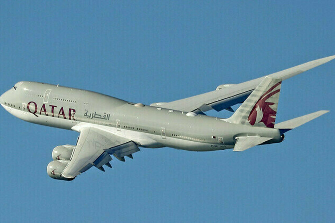 Trump to accept luxury flying palace gift plane from Qatar  media