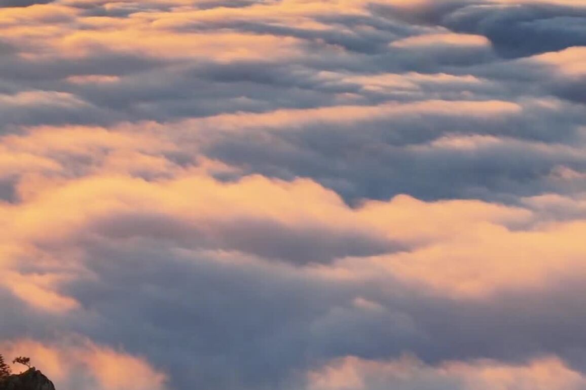 60"FlyOverChina | A breathtaking sight of cloud sea at Laojun Mountain