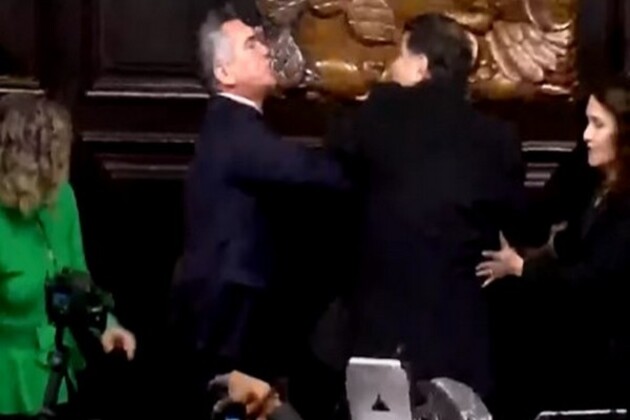 Brawl in Mexican Senate after debate on US military intervention