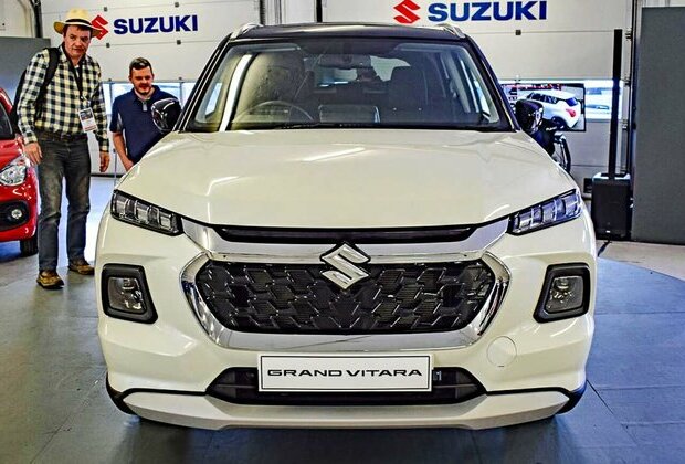 Maruti Grand Vitara White Colour, Black Roof - Showcased In S Africa