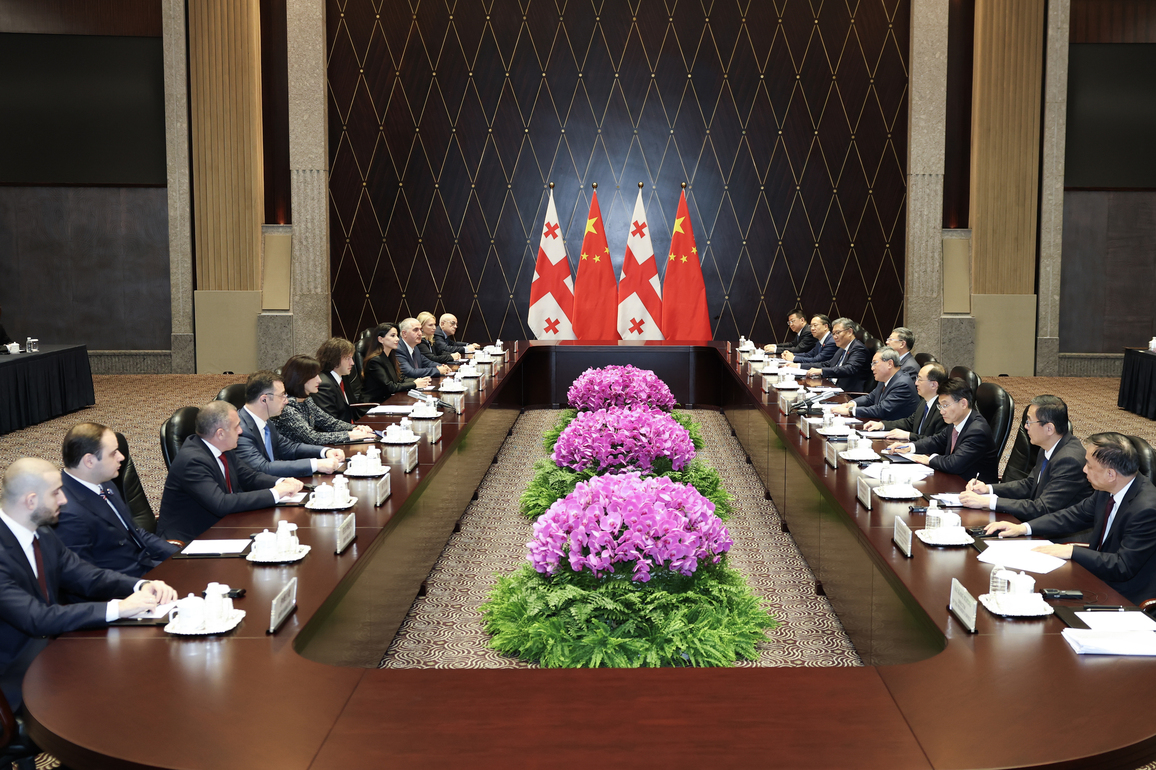 CHINA-SHANGHAI-LI QIANG-GEORGIAN PM-MEETING (CN)