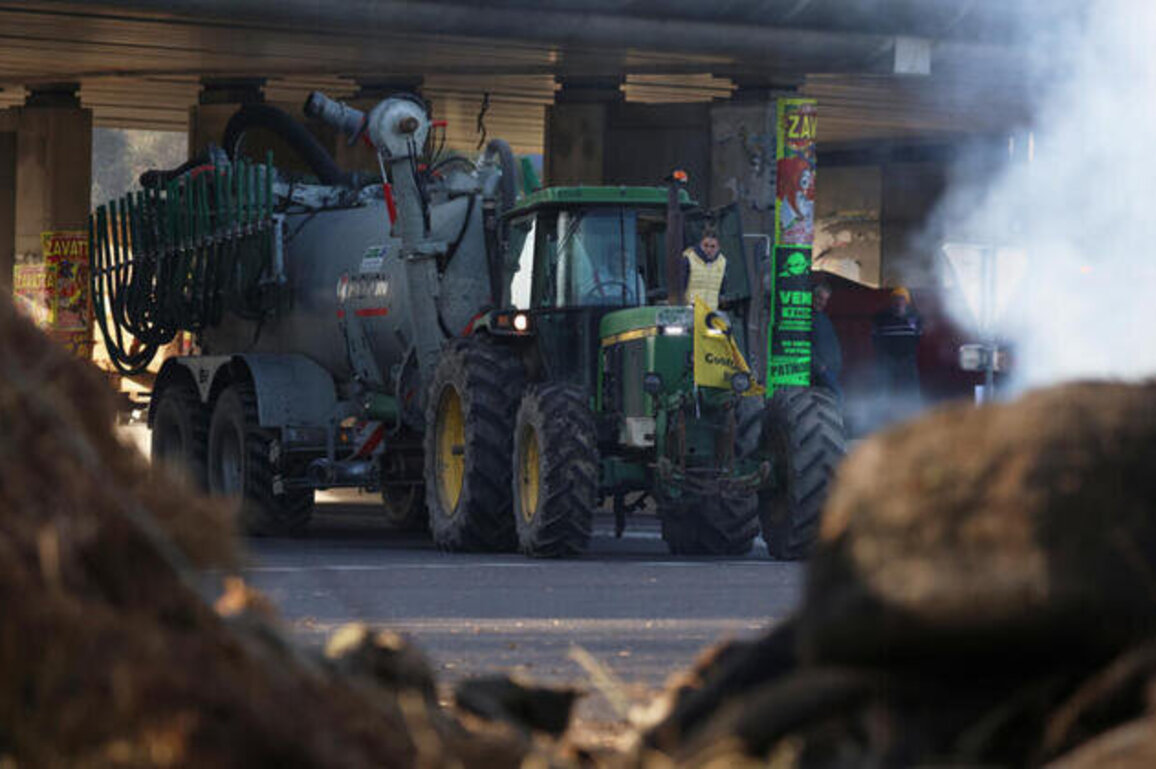 France tightens food import checks as farmers protest Mercosur deal
