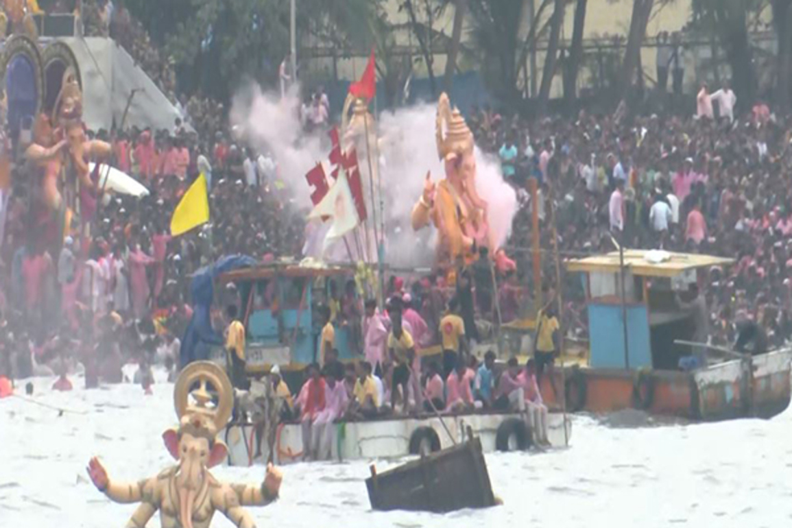 Mumbai: 1 dead, 5 injured after electric wire touches Ganpati idol during visarjan