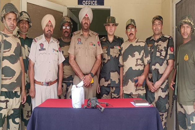 BSF recovers drone, heroin and pistol body from Punjab border