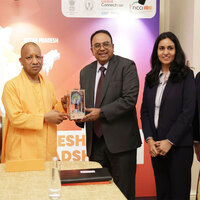 Exchanged views on strengthening collaboration in IT, innovation: UP CM Yogi in Singapore