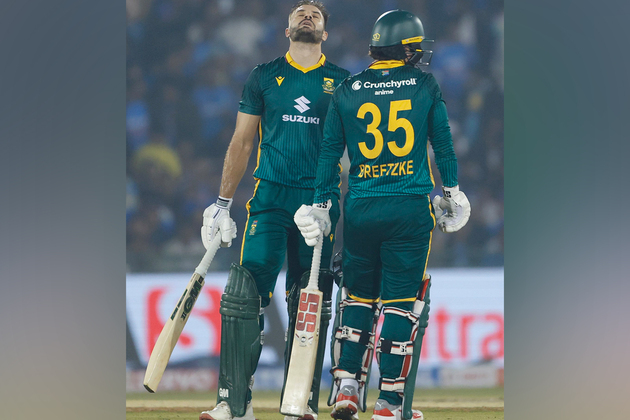 Markram, Breetzke, Brevis help SA chase down 359, set exciting series decider against India