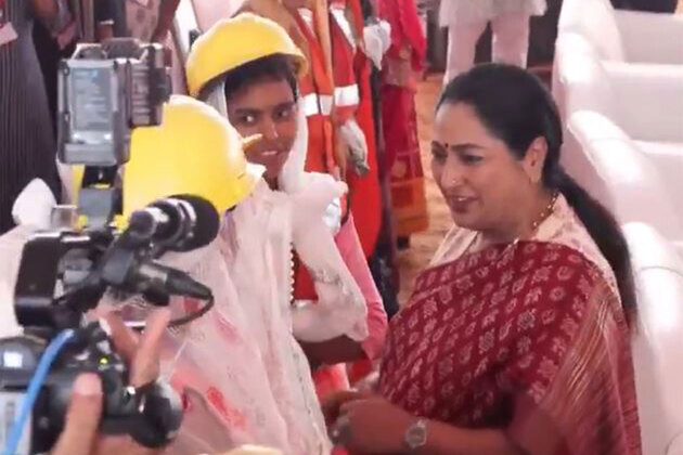 Delhi CM Rekha Gupta attends Labour Day event in Dhirpur, meets workers