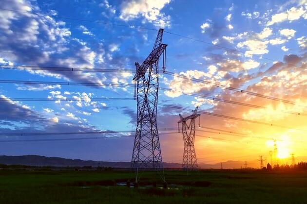 Xinhua Headlines: China completes "power expressway loop" around southern Xinjiang desert