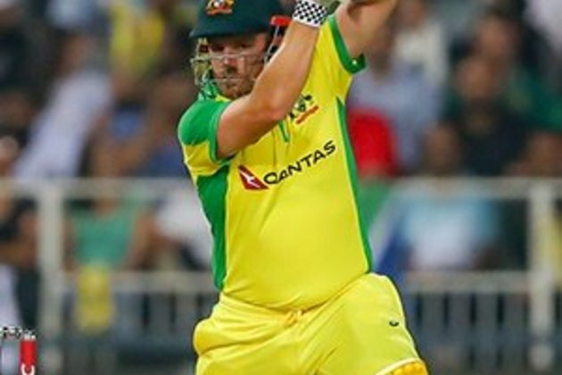 Dismal Proteas thrashed in opening T20 against Australia