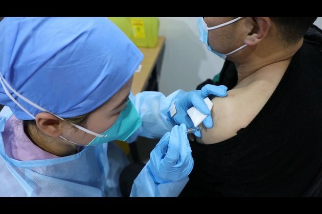 Beijing COVID-19 vaccination campaign kicks off among key groups