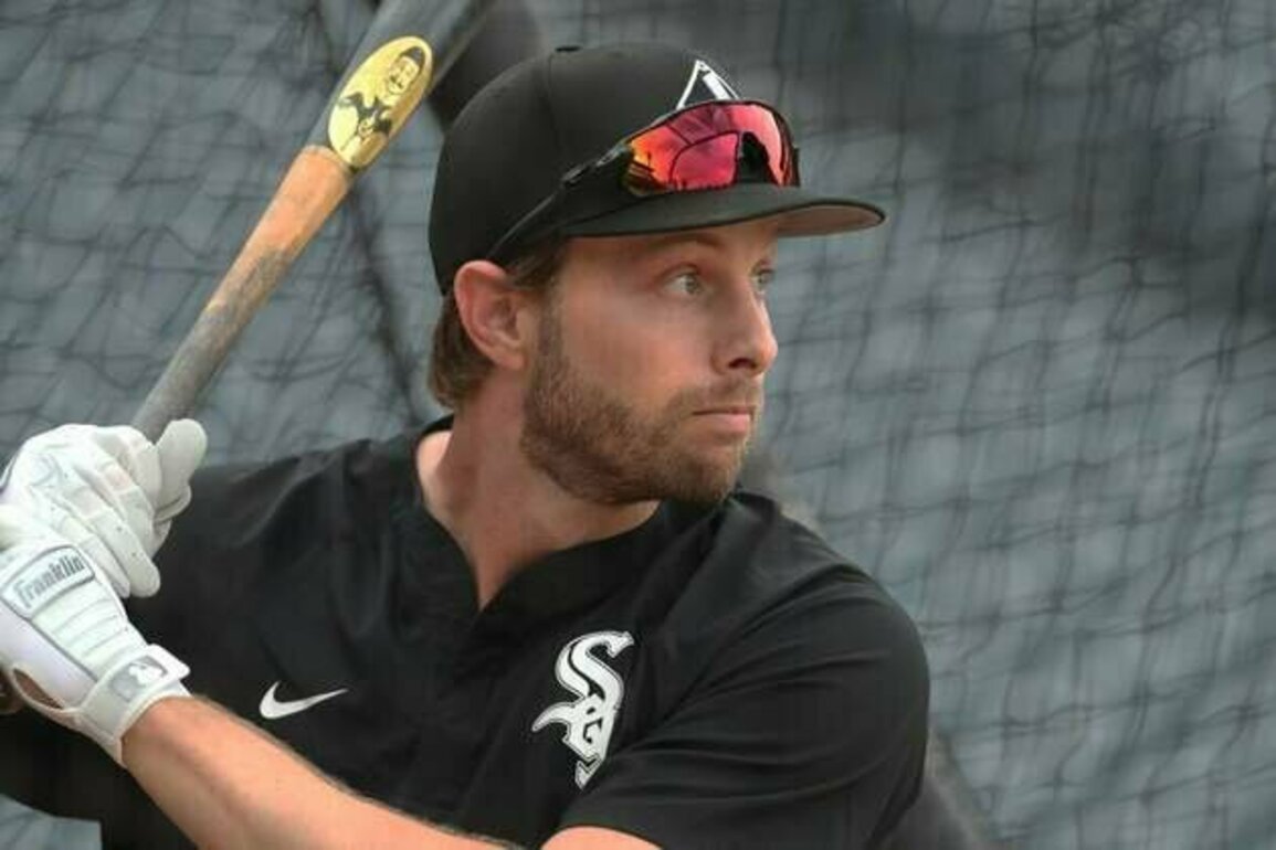 Yankees activate OF Austin Slater after acquisition from White Sox