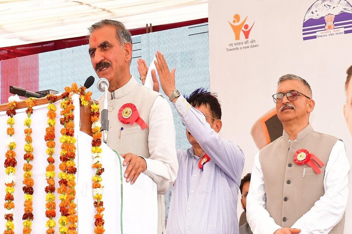 Himachal CM honours women achievers on International Women's Day in Nahan