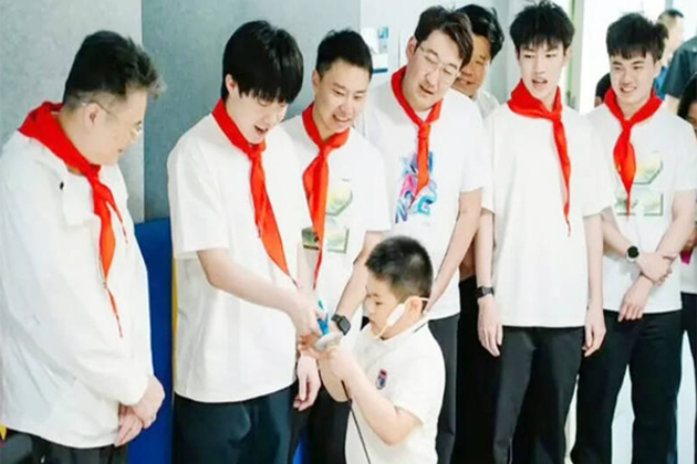 Taiwan warns China against politicising sports after table tennis star seen in 'united front' event