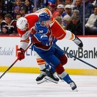 Avalanche clinch Presidents' Trophy with narrow win over Flames
