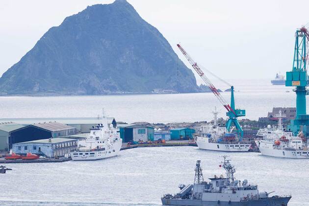 Taiwan detects Chinese naval vessel, official ship around its territory