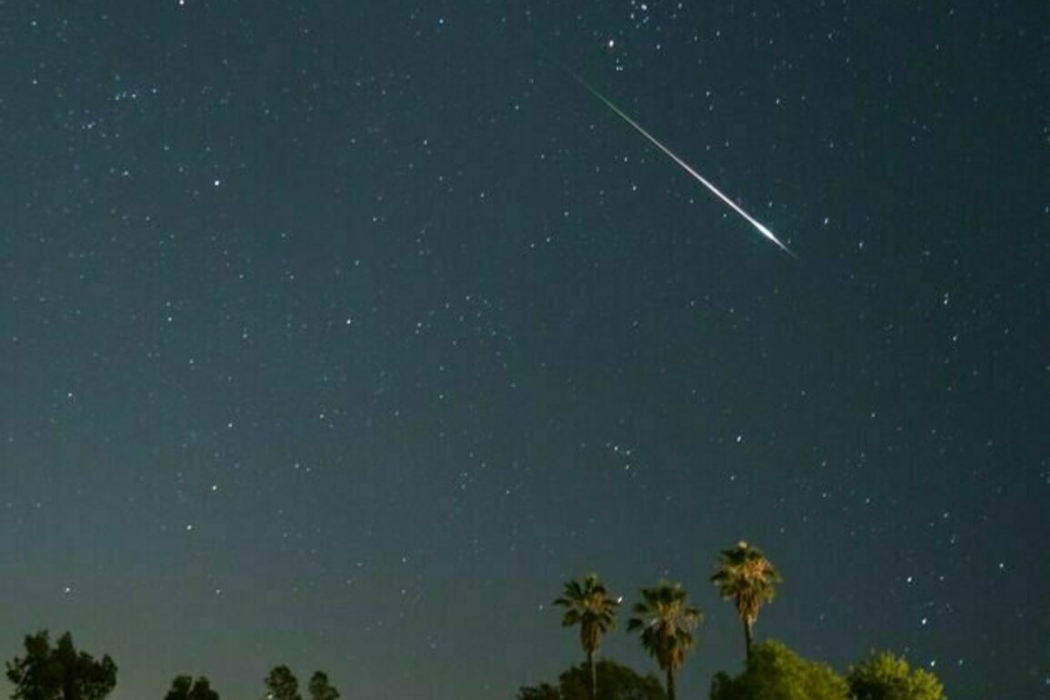 Comet, rocket, space junk or meteor? Here's how to tell your fireballs apart