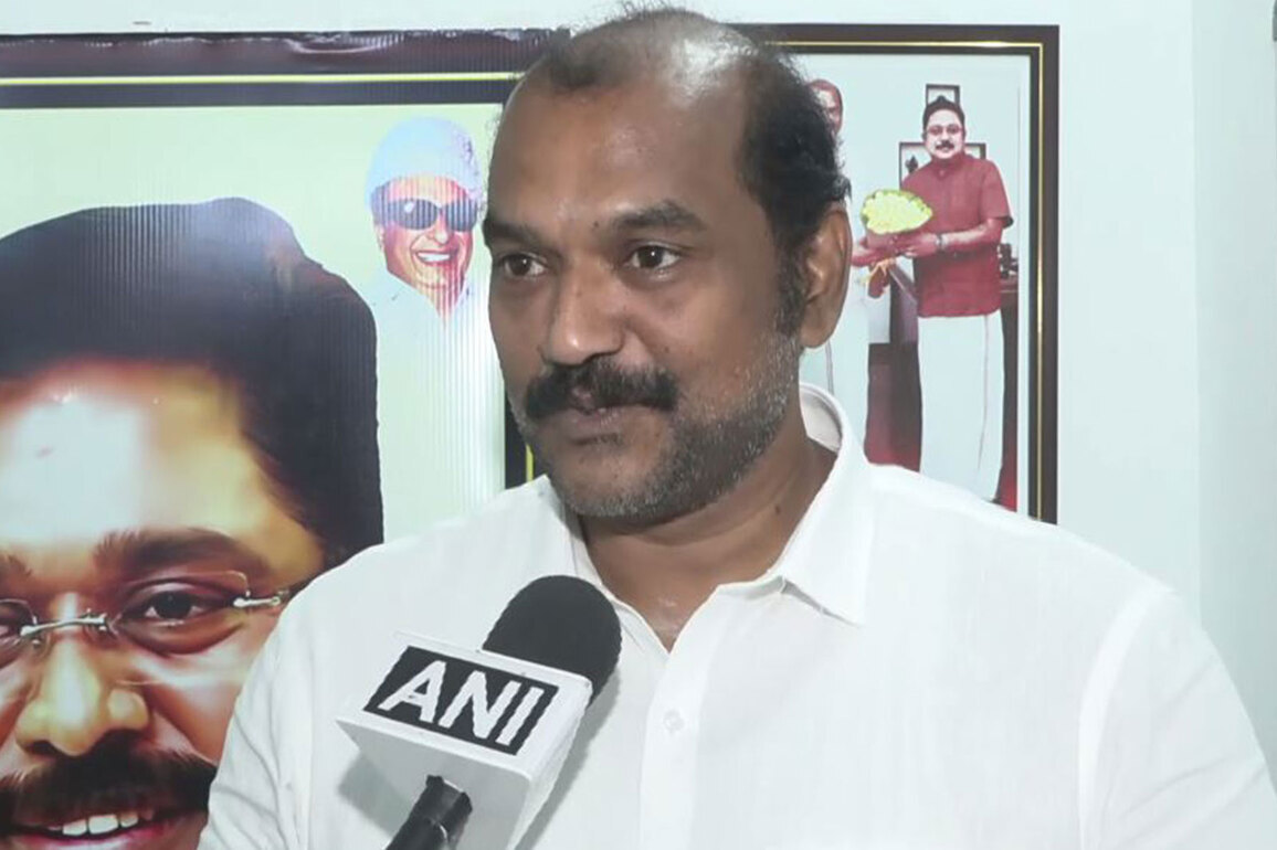 "DMK always play this cheap and filthy politics...": AMMK leader P Senthilnathan