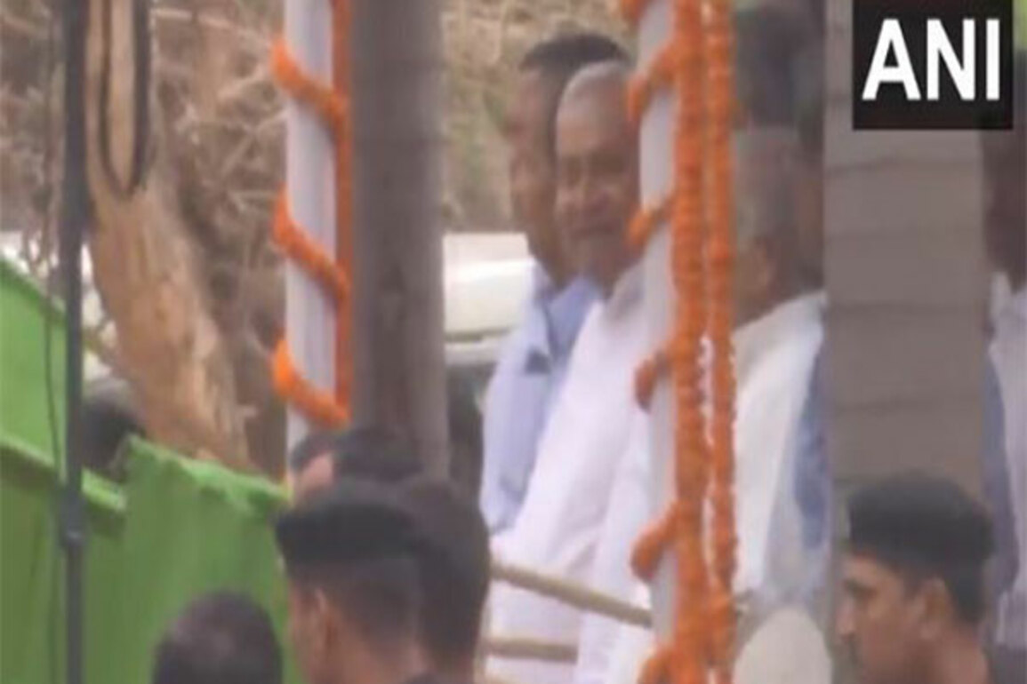Bihar CM Nitish Kumar launches 'Mahila Samvad' campaign in Patna
