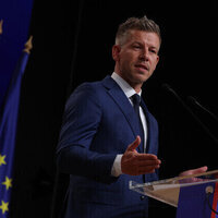 Hungarys new leader faces an immediate reality check